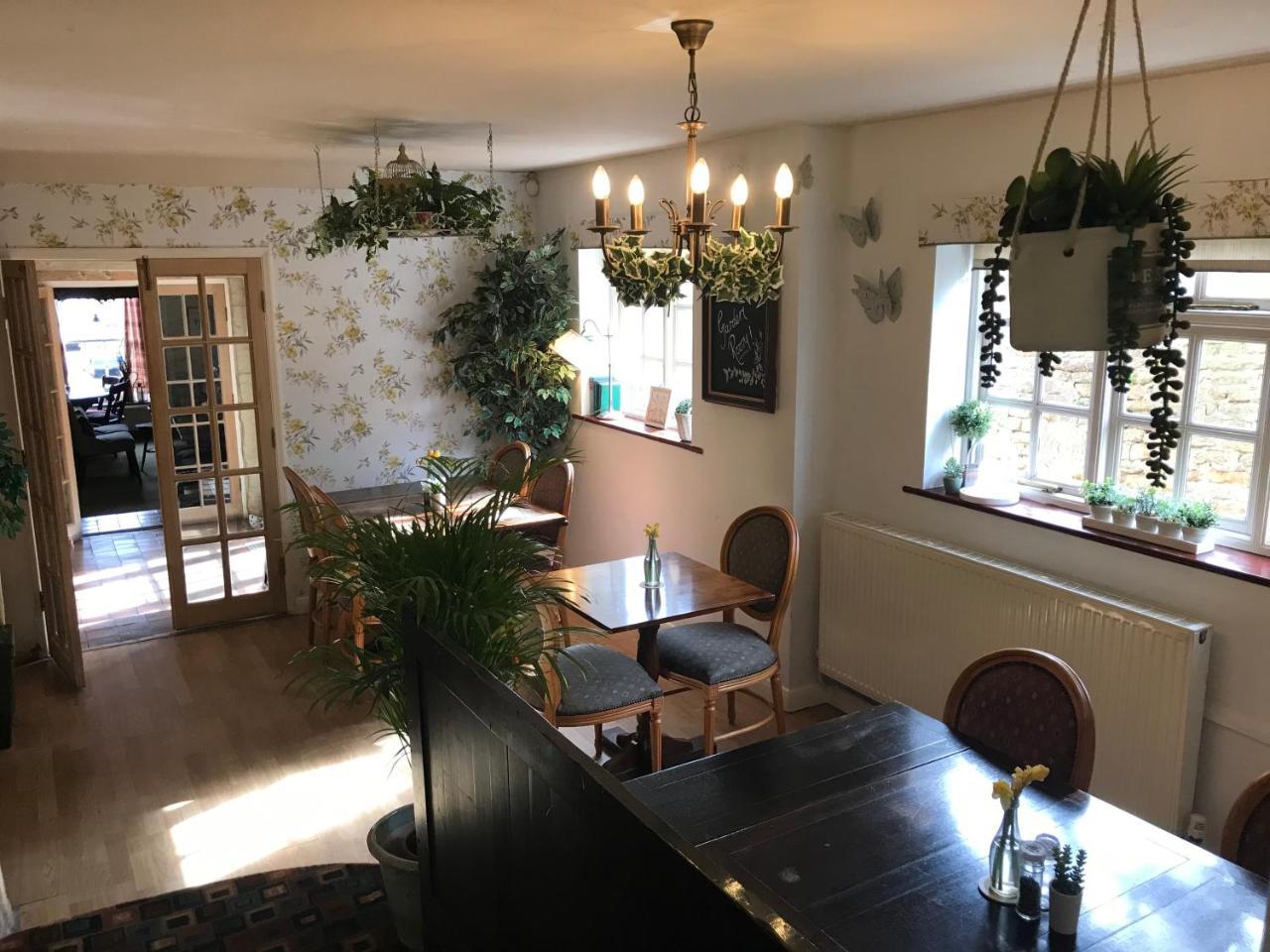 Bed and Breakfast The Kings Arms Melton Mowbray Zewnętrze zdjęcie